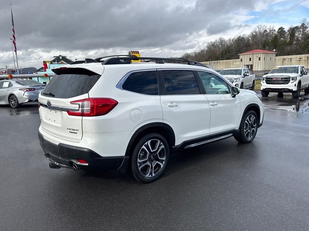 2023 Subaru Ascent Limited photo 4