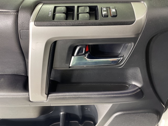 2021 Toyota 4Runner SR5 Premium 4WD photo 13