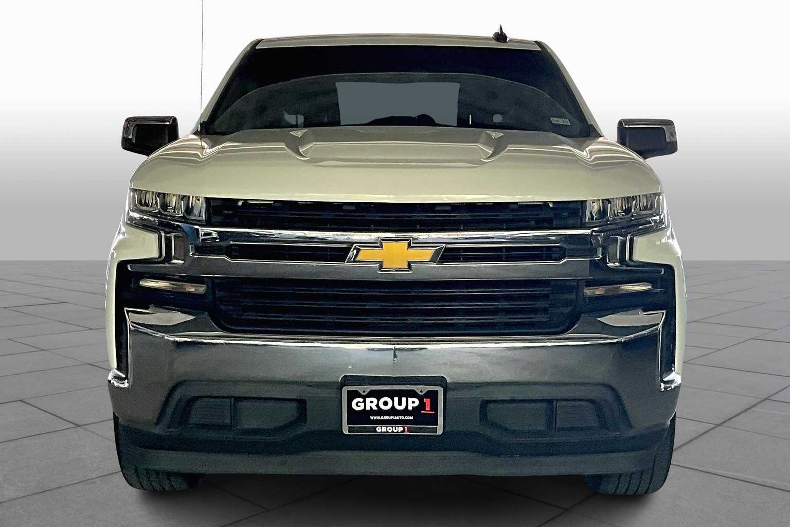 2020 Chevrolet Silverado 1500 LT photo 3