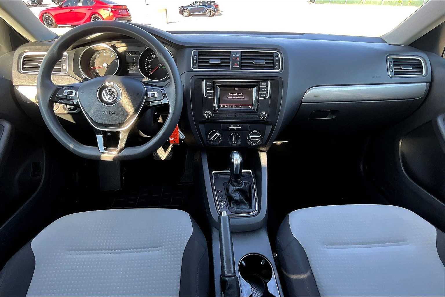 2018 Volkswagen Jetta 1.4T S photo 12