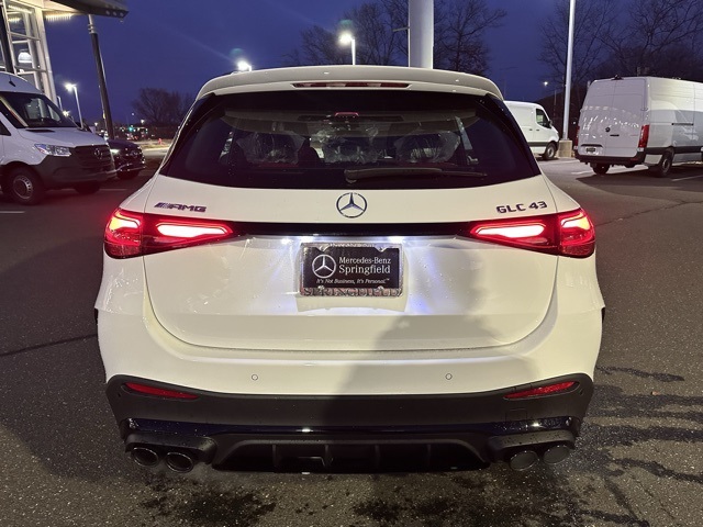 2026 Mercedes Benz GLC 43 AMG 4MATIC photo 4