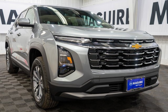 2026 Chevrolet Equinox LT photo 4