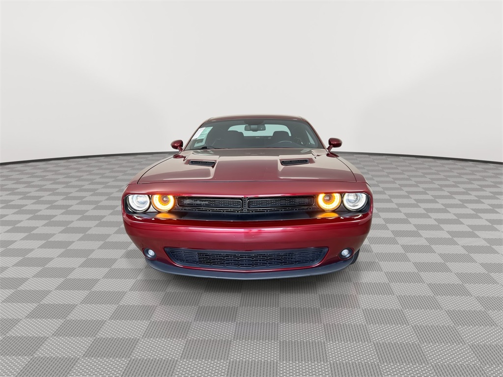 2022 Dodge Challenger SXT photo 3