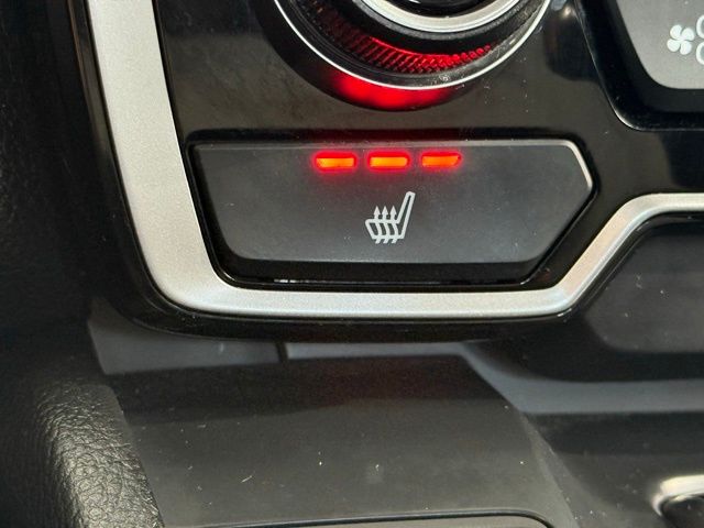 2021 Honda CR-V Touring photo 19