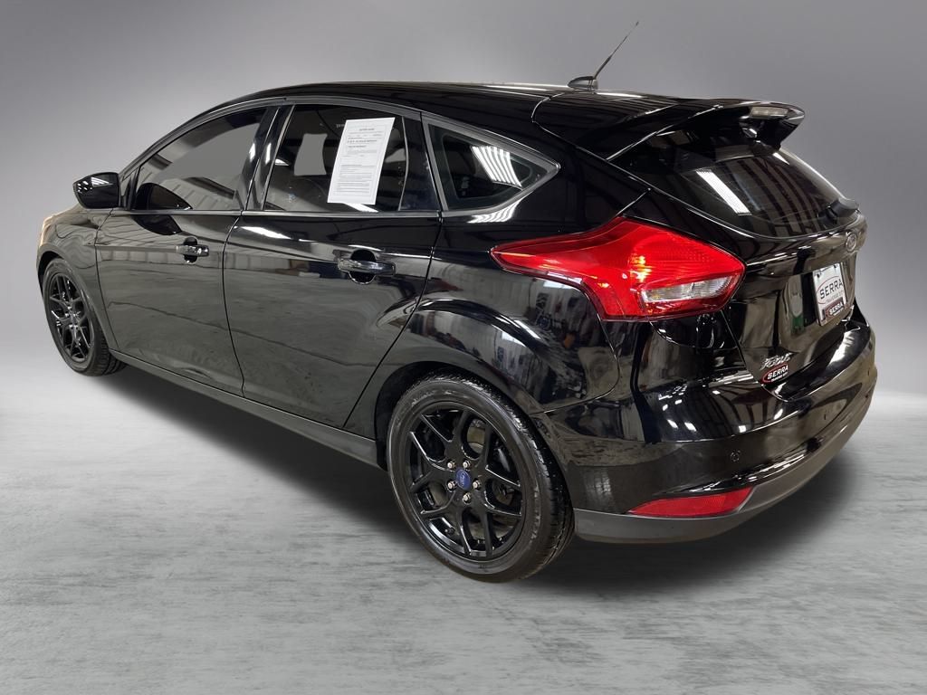 2016 Ford Focus SE photo 3
