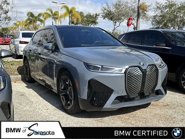 2023 BMW iX Base's photo