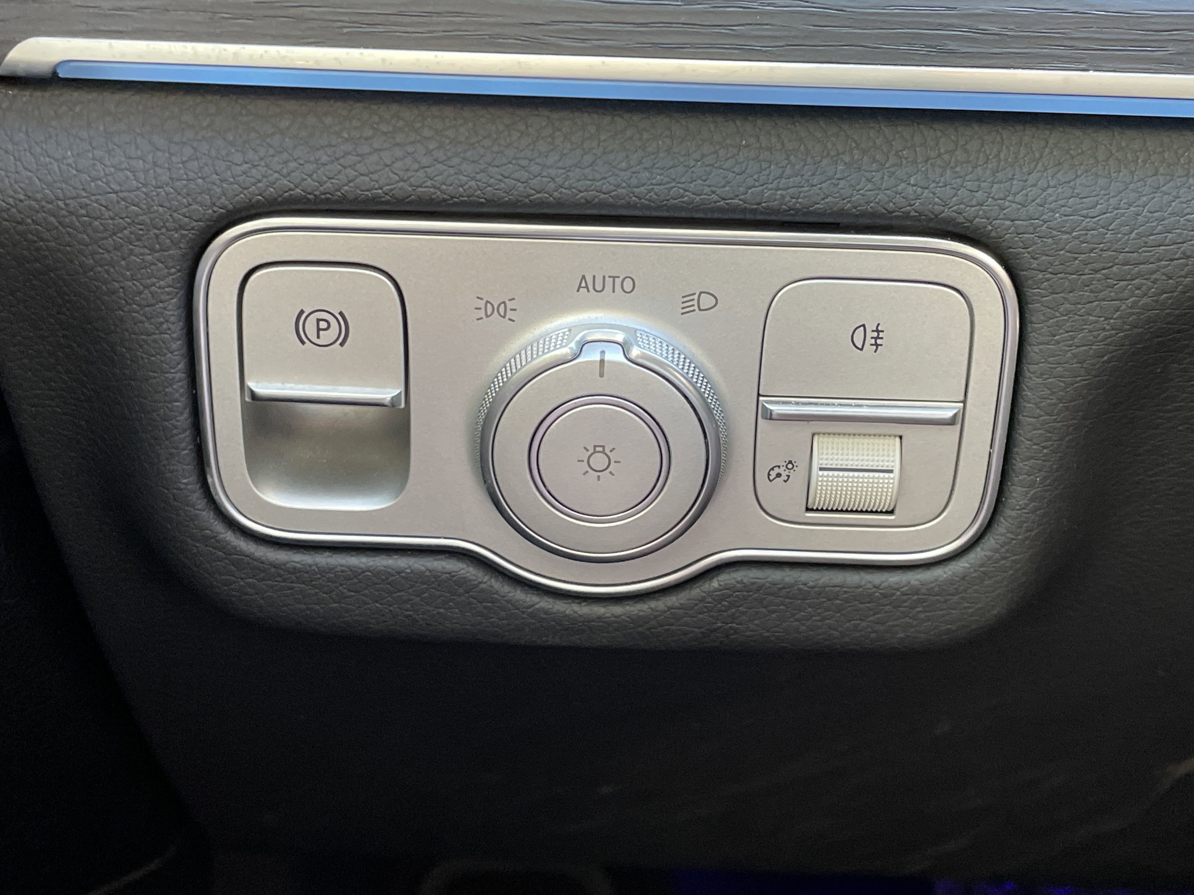 2024 Mercedes Benz GLE 450e 4MATIC photo 12