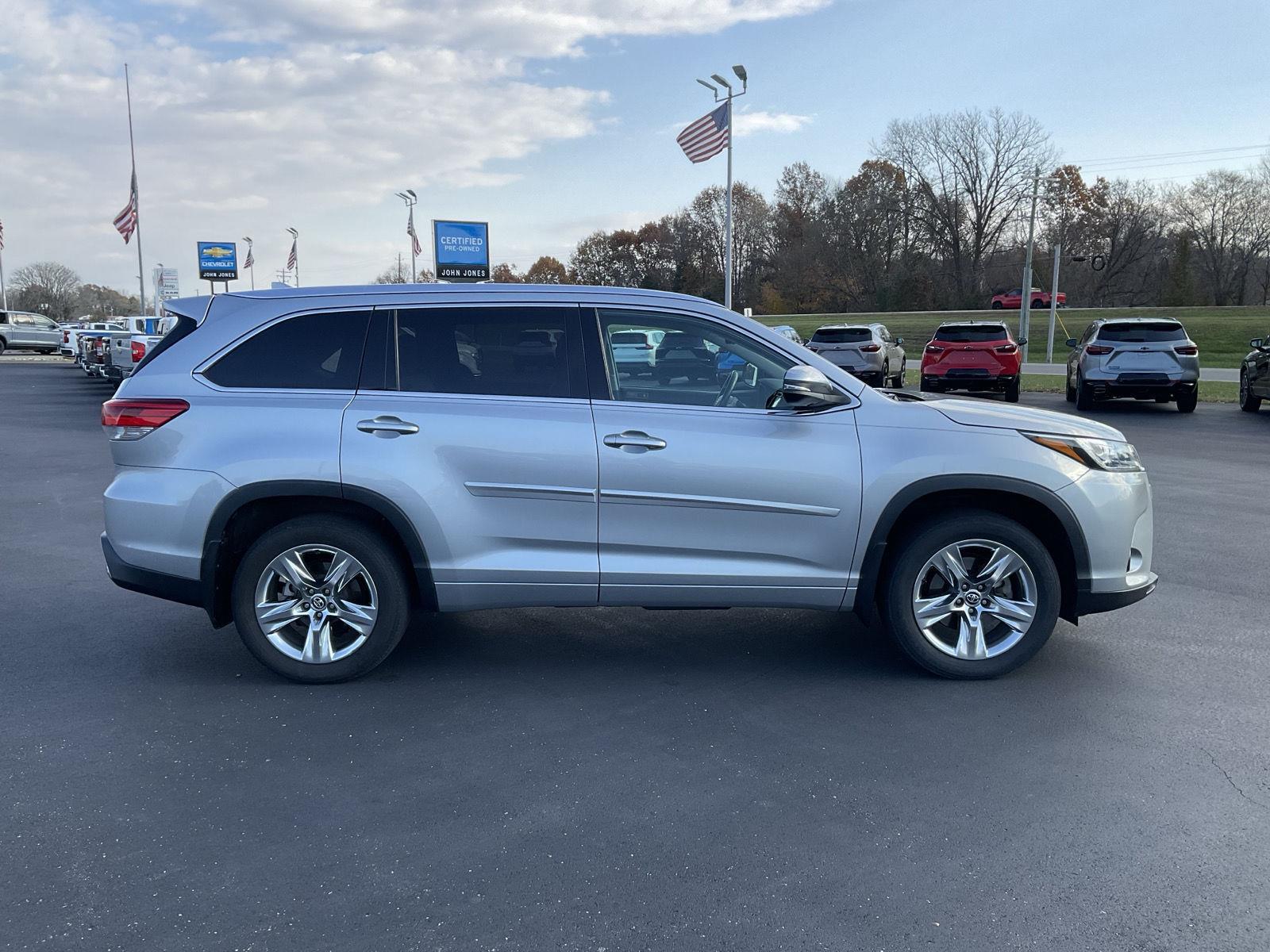 2018 Toyota Highlander Limited Platinum photo 4