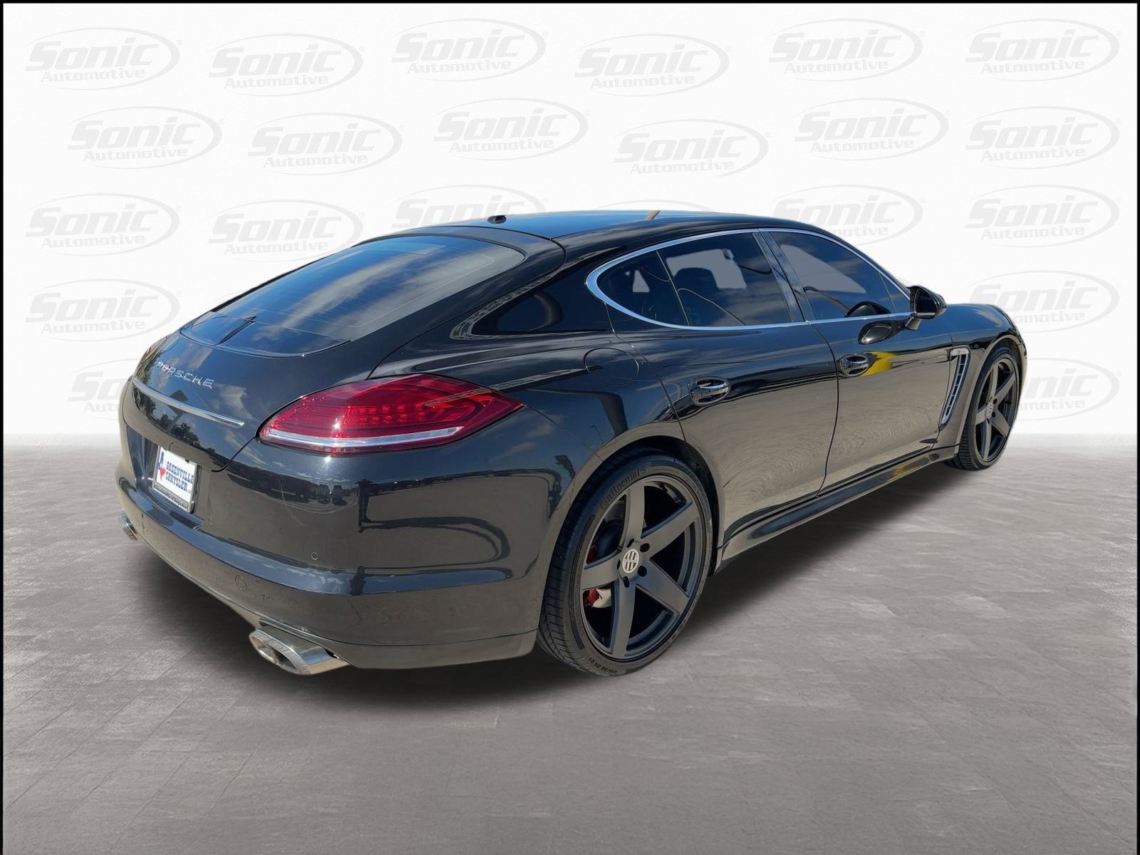 2010 Porsche Panamera Turbo photo 7