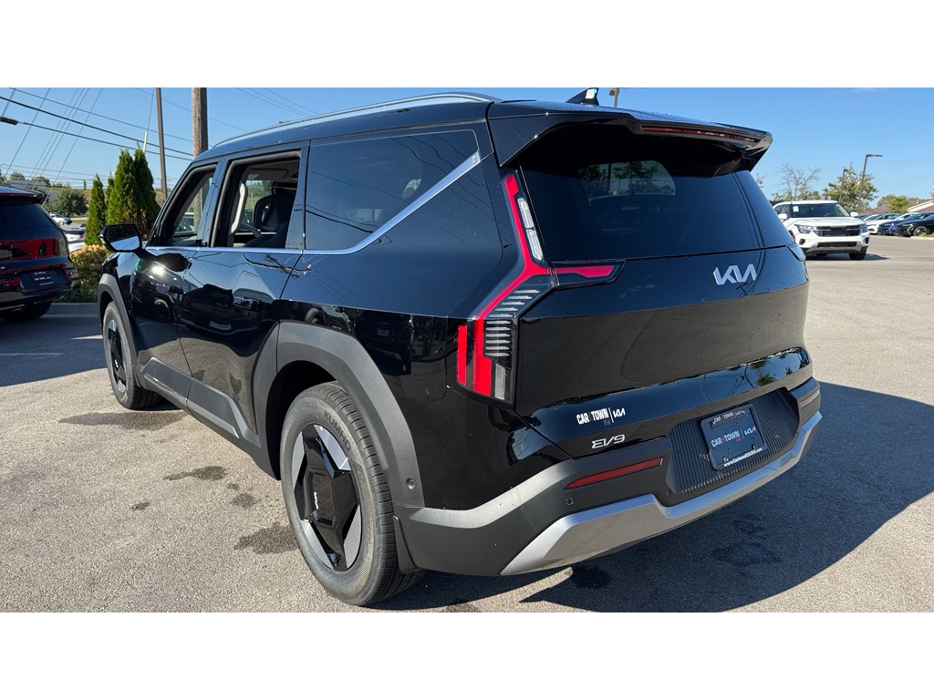 2026 Kia EV9 Wind photo 25