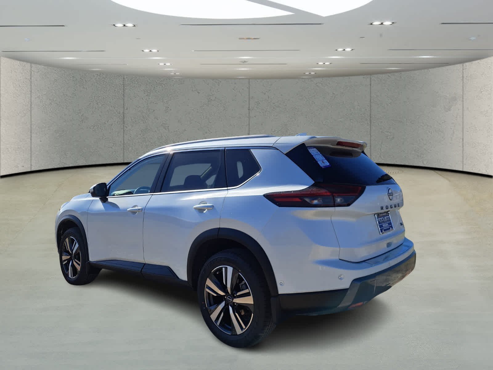 2025 Nissan Rogue SL photo 3