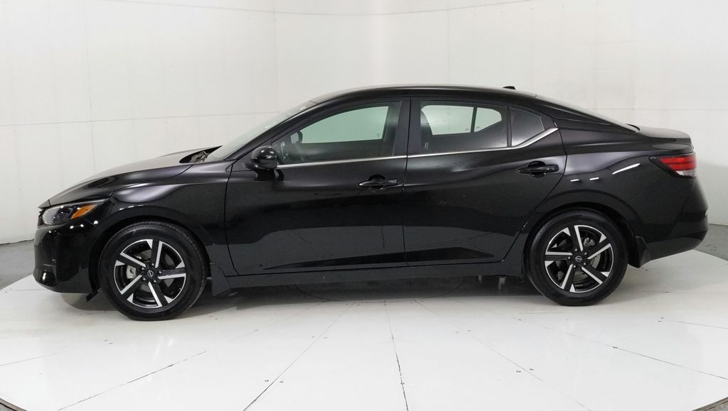 2024 Nissan Sentra SV photo 2