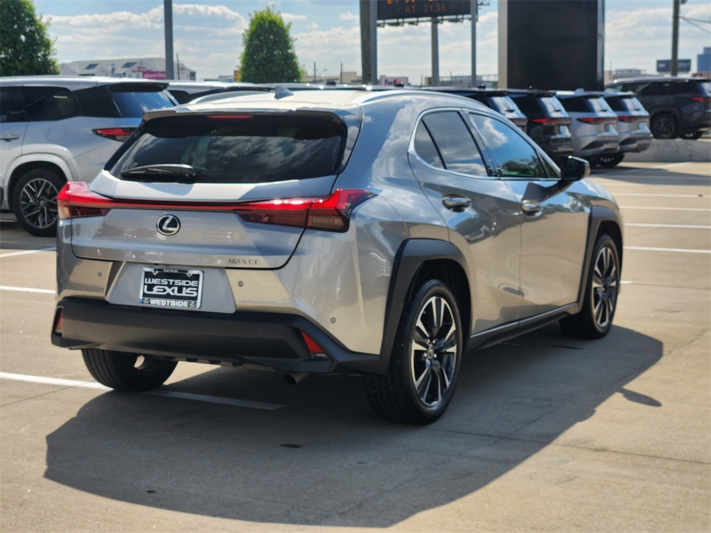 2020 Lexus UX 200 Premium photo 7