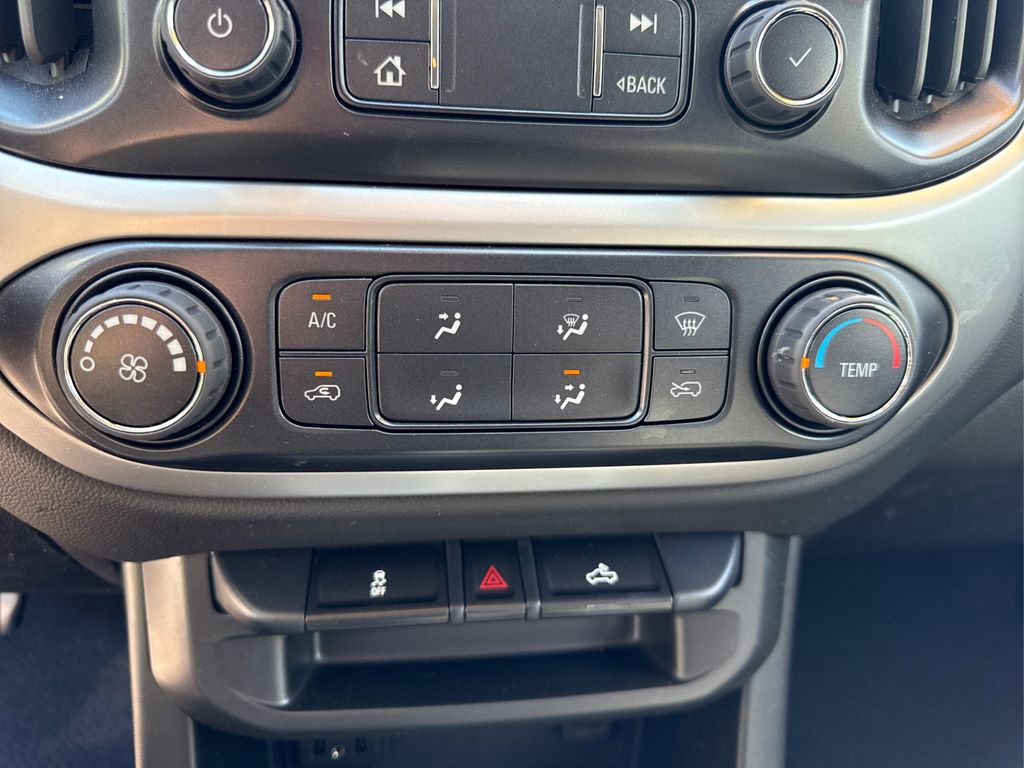 2022 Chevrolet Colorado LT photo 22