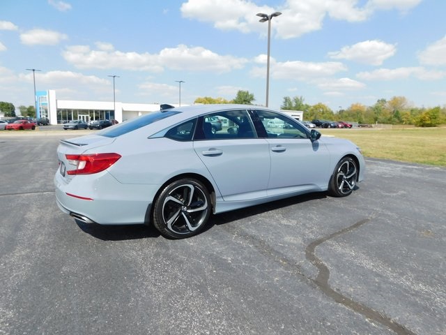 2022 Honda Accord Sport 2.0T photo 3