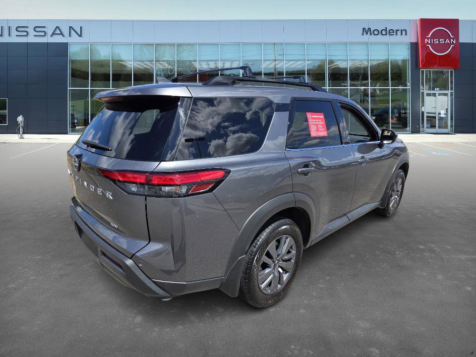 2024 Nissan Pathfinder SV photo 5