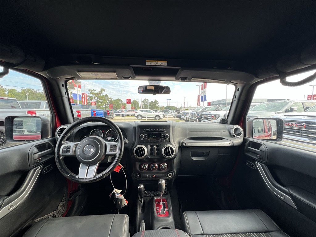 2012 Jeep Wrangler Unlimited Freedom photo 24