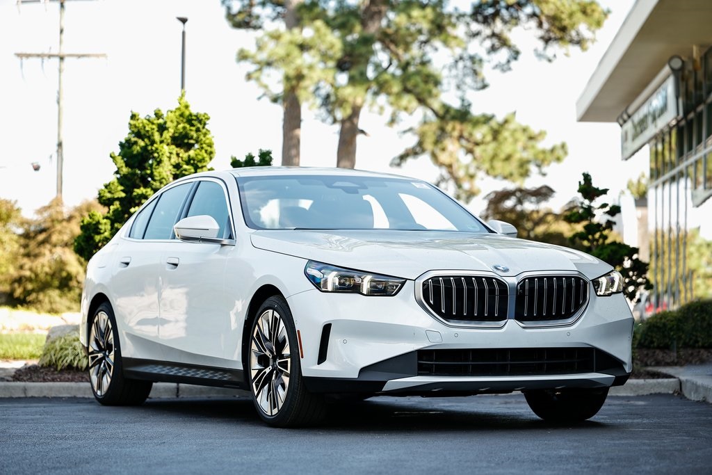2026 BMW 5 Series 530i