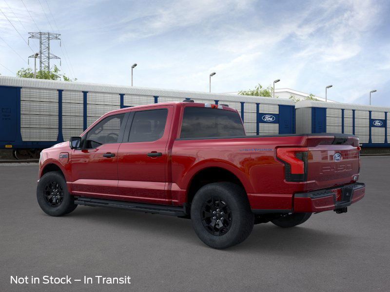 2025 Ford F-150 Lightning XLT photo 5