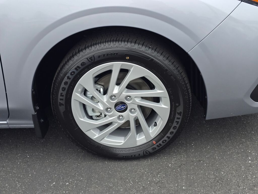 2025 Subaru Impreza Base photo 4