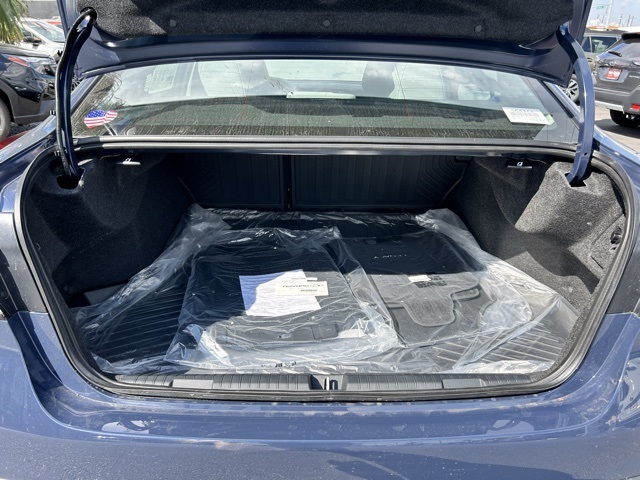 2025 Subaru Legacy Premium photo 5