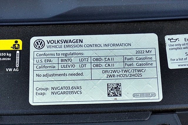 Used 2022 Silver Volkswagen 3.6L V6 SE w/Technology image 38