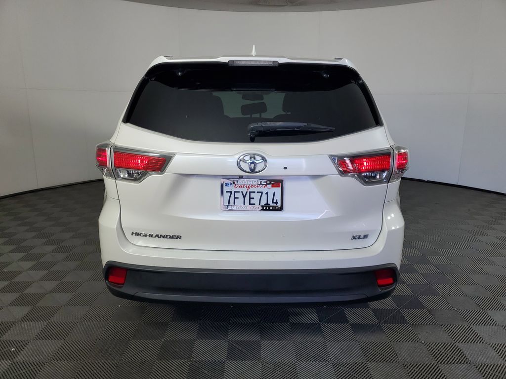 2015 Toyota Highlander XLE photo 3