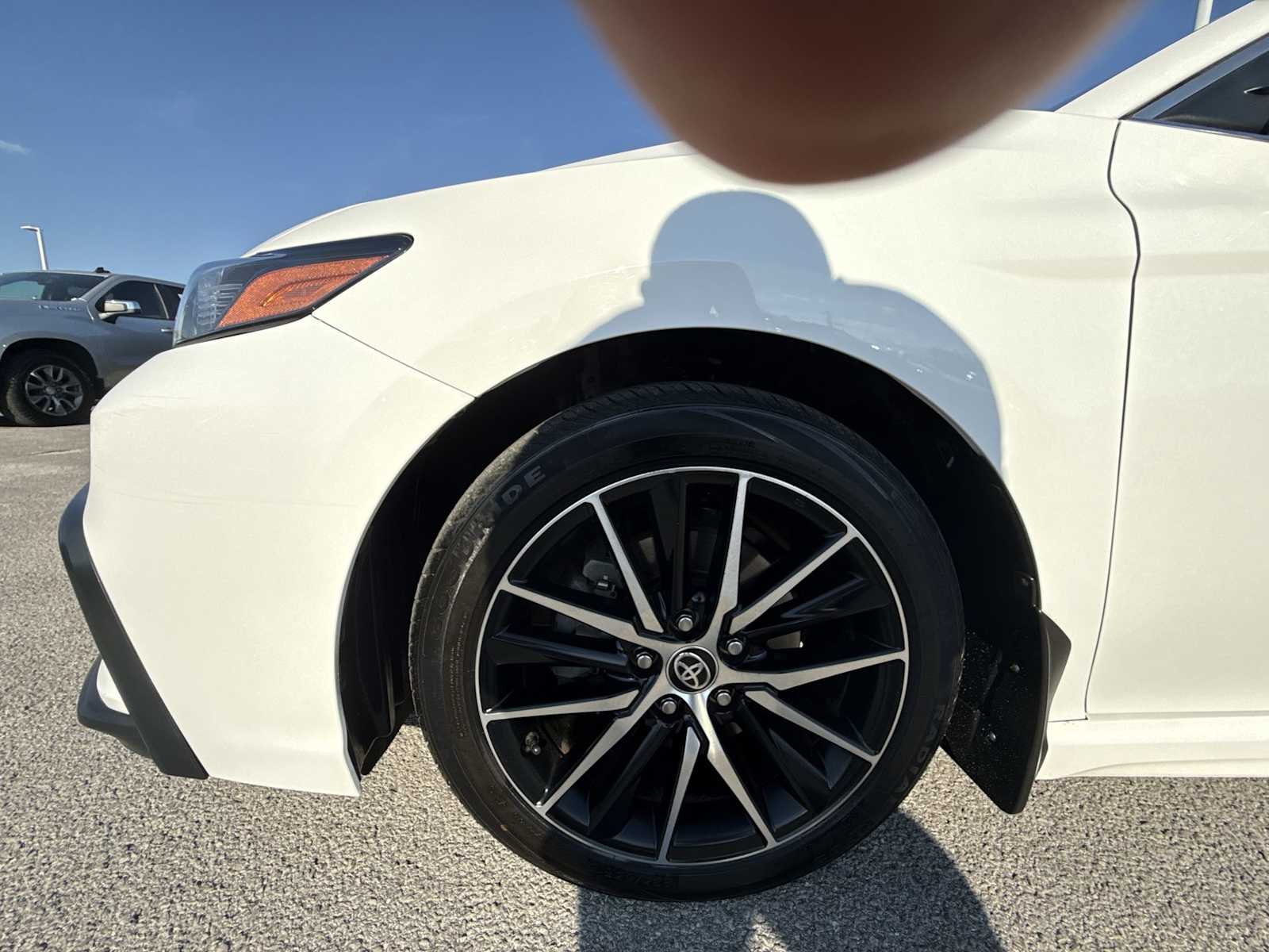 2021 Toyota Camry SE photo 10