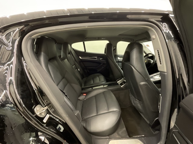2016 Porsche Panamera E-Hybrid S photo 25