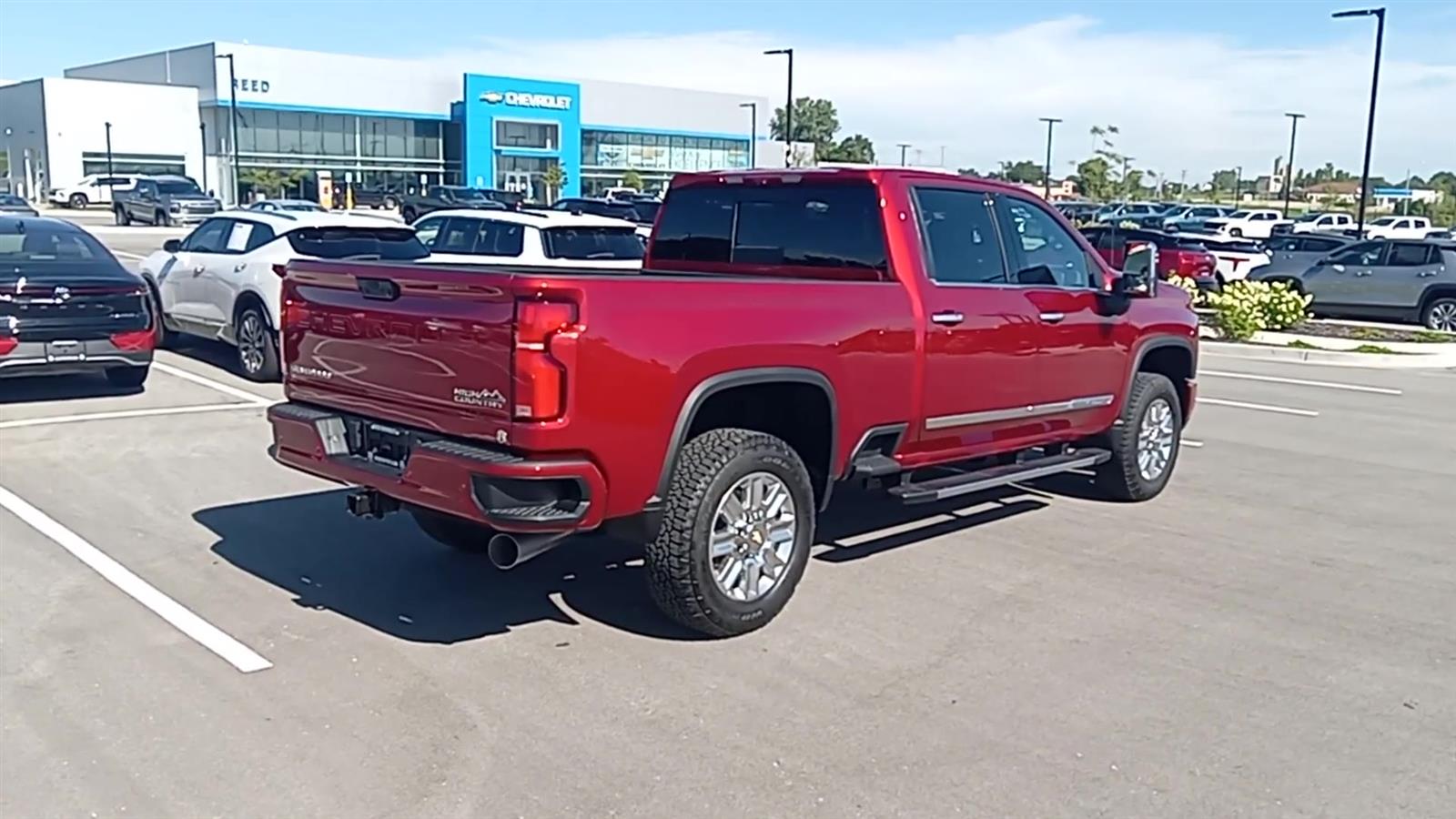 2025 Chevrolet Silverado 3500HD High Country photo 7