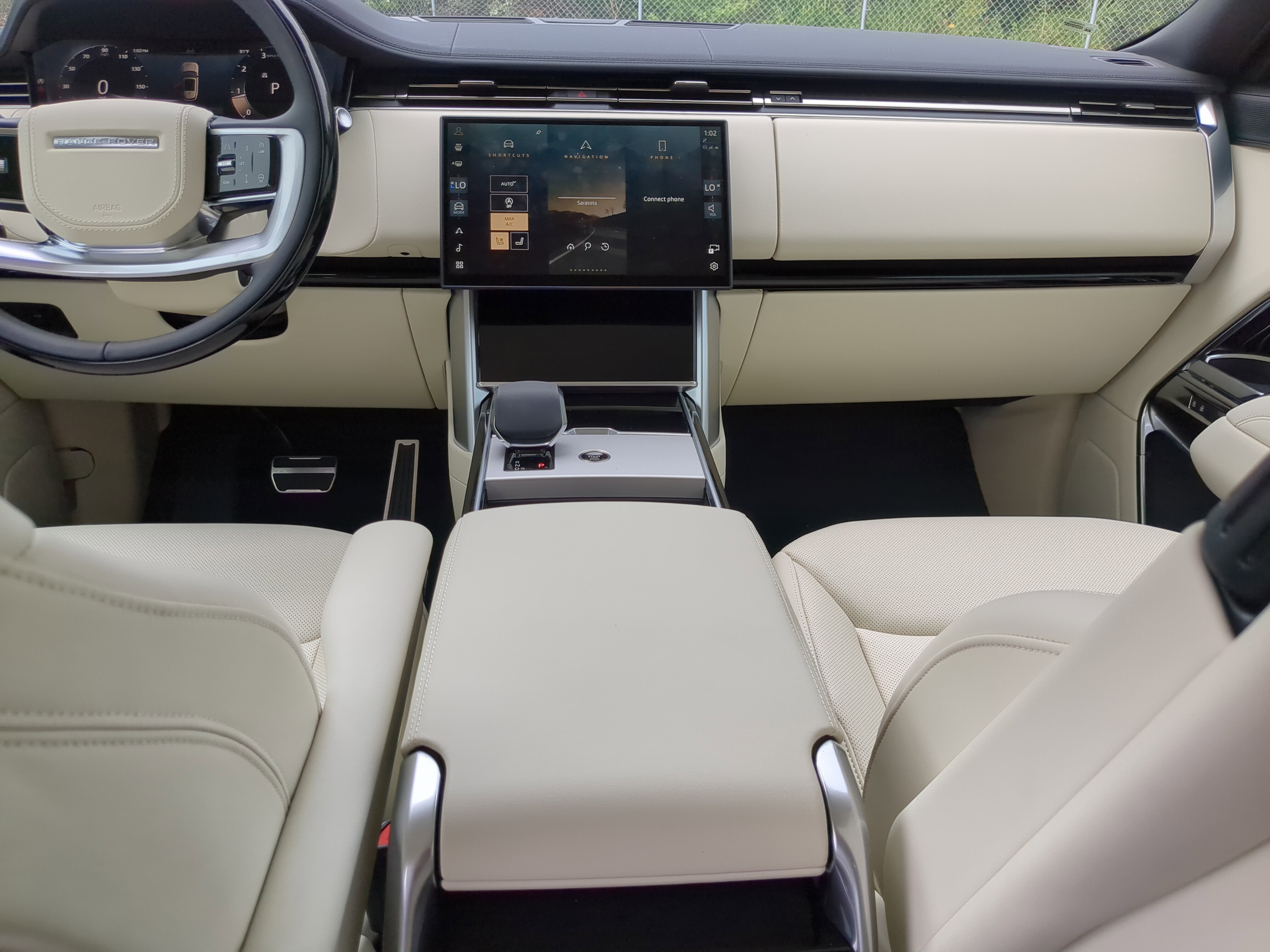 2025 Land Rover Range Rover SE photo 10