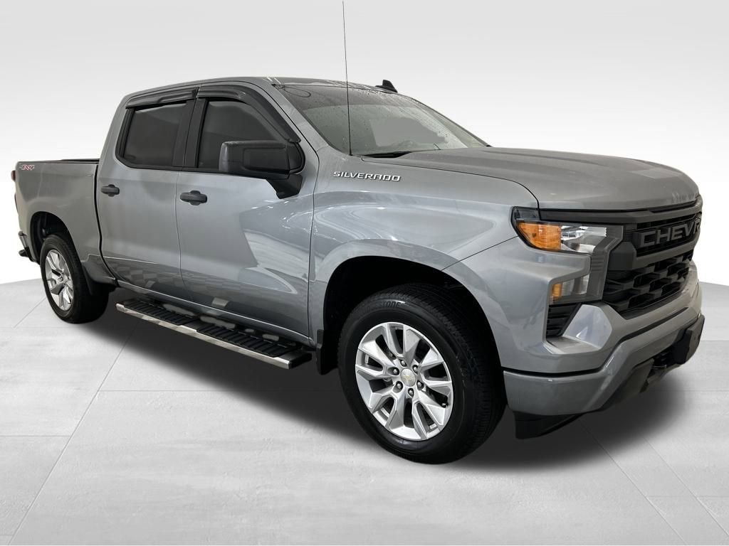 2024 Chevrolet Silverado 1500 Custom photo 11