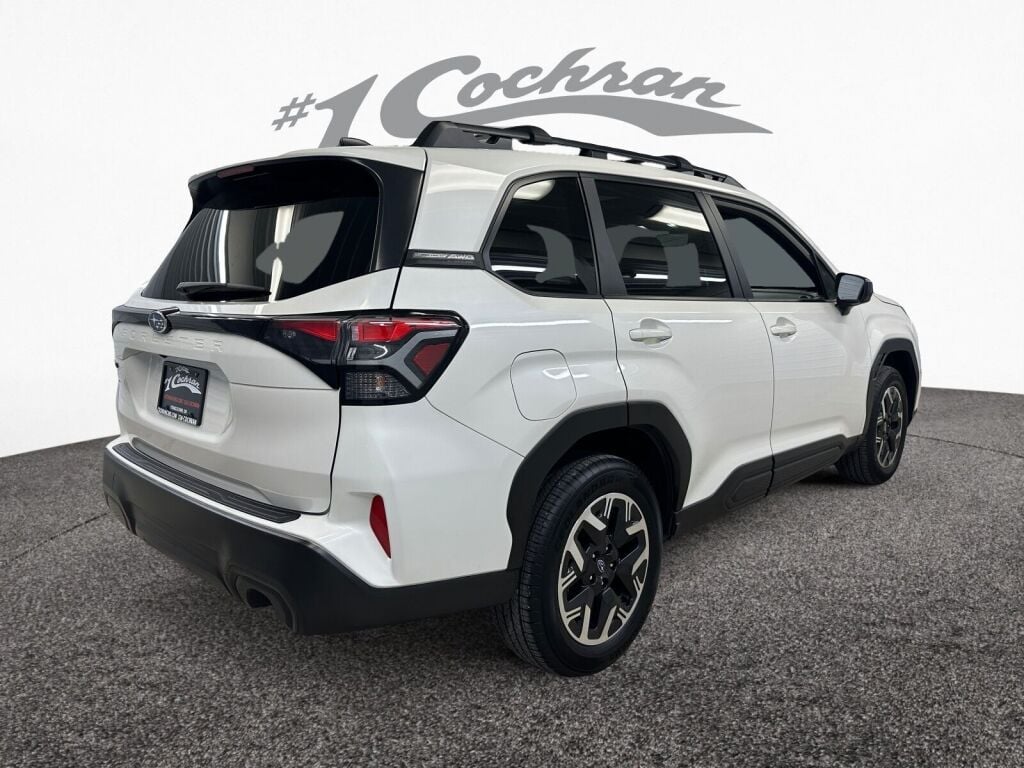 2025 Subaru Forester Premium photo 22