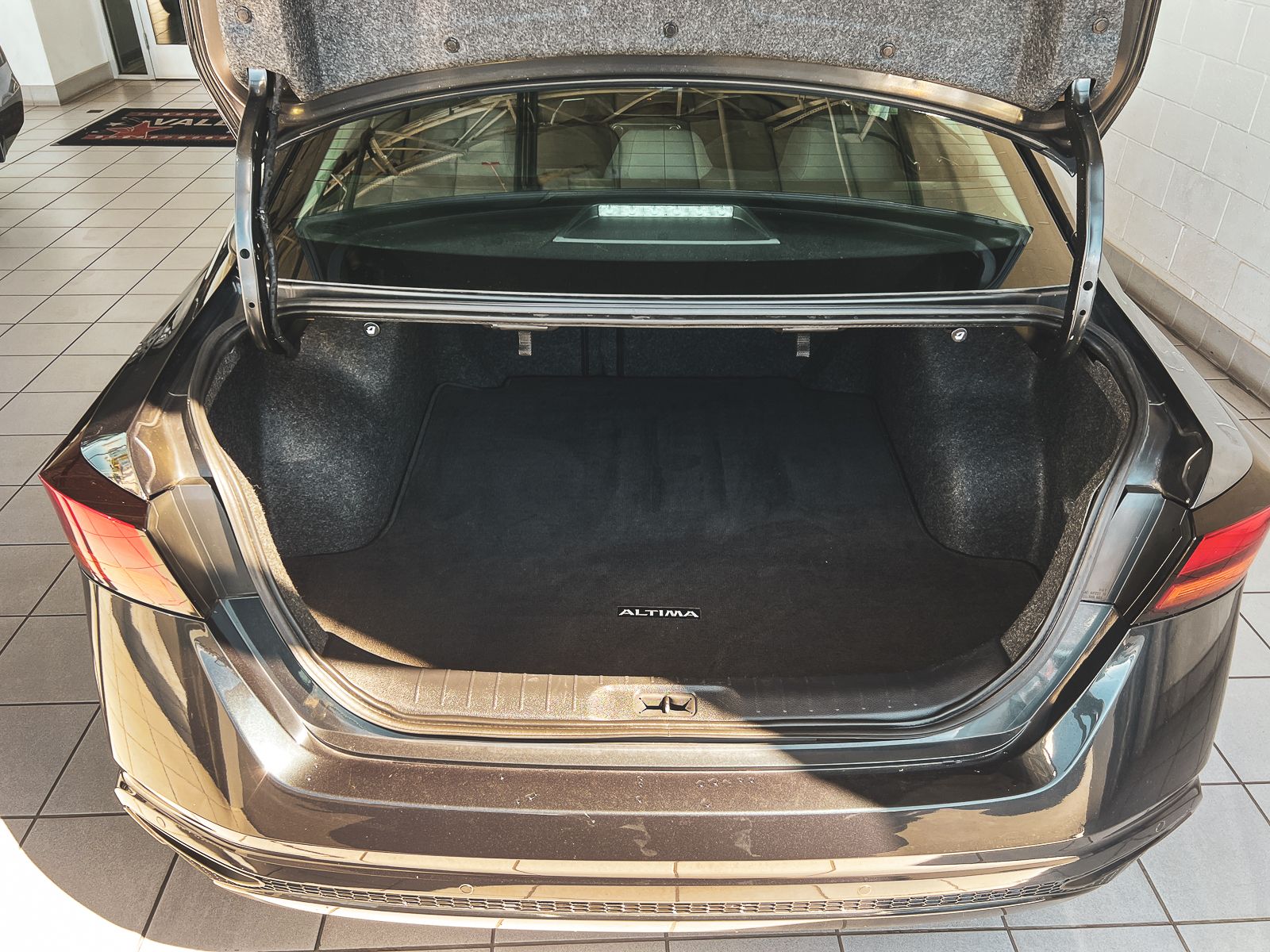 2022 Nissan Altima 2.5 SV photo 29