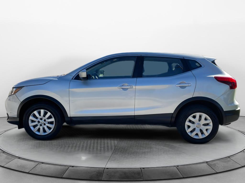 Used 2019 Nissan Rogue Sport S with VIN JN1BJ1CRXKW349353 for sale in Kansas City