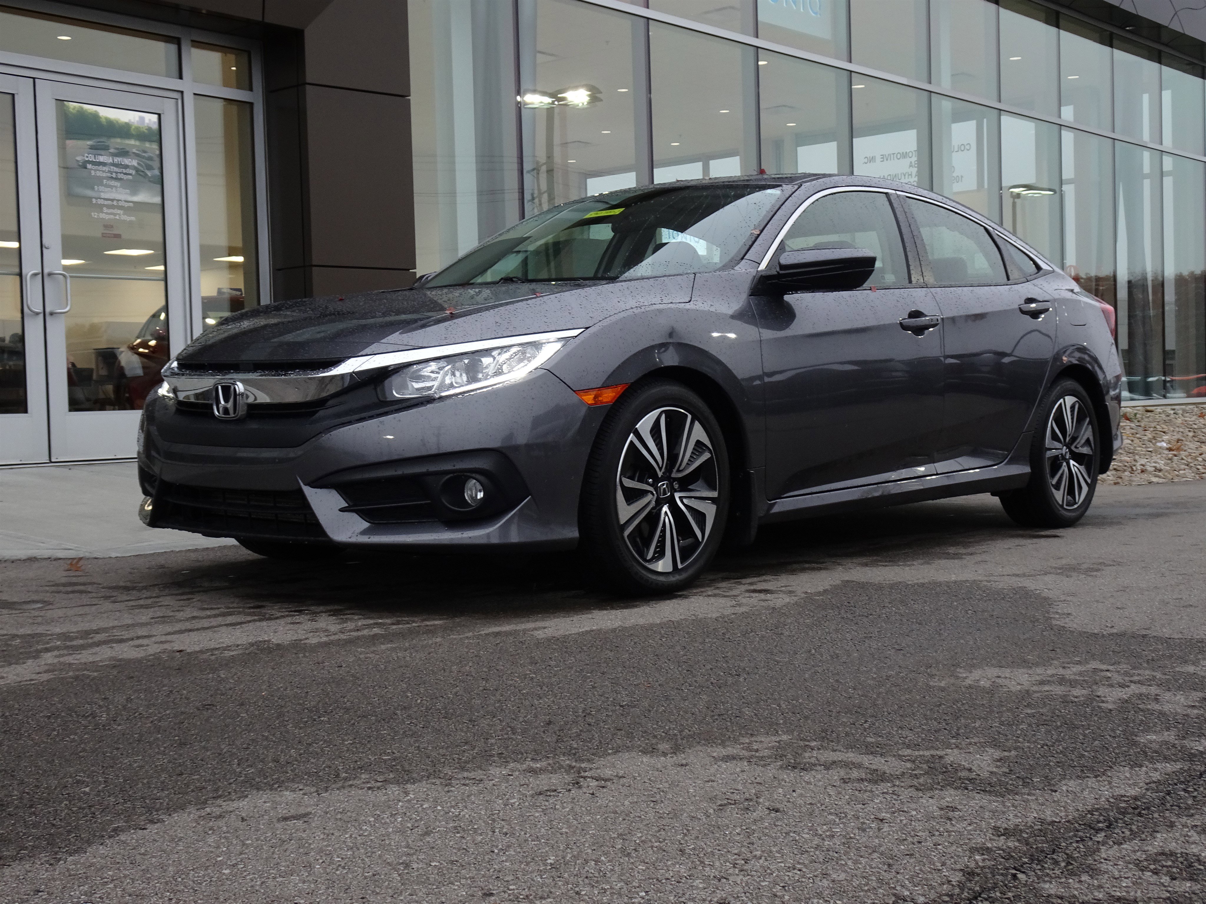 2018 Honda Civic EX-T's photo