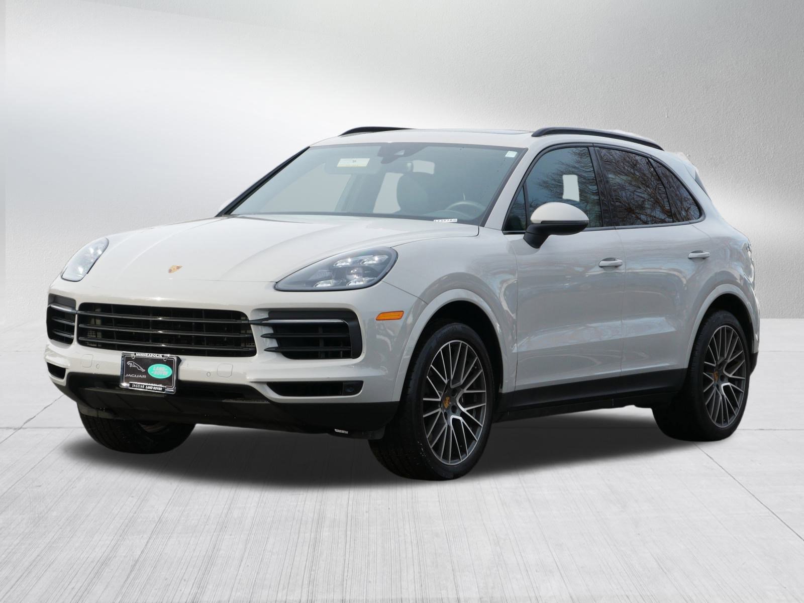 2021 Porsche Cayenne Base's photo
