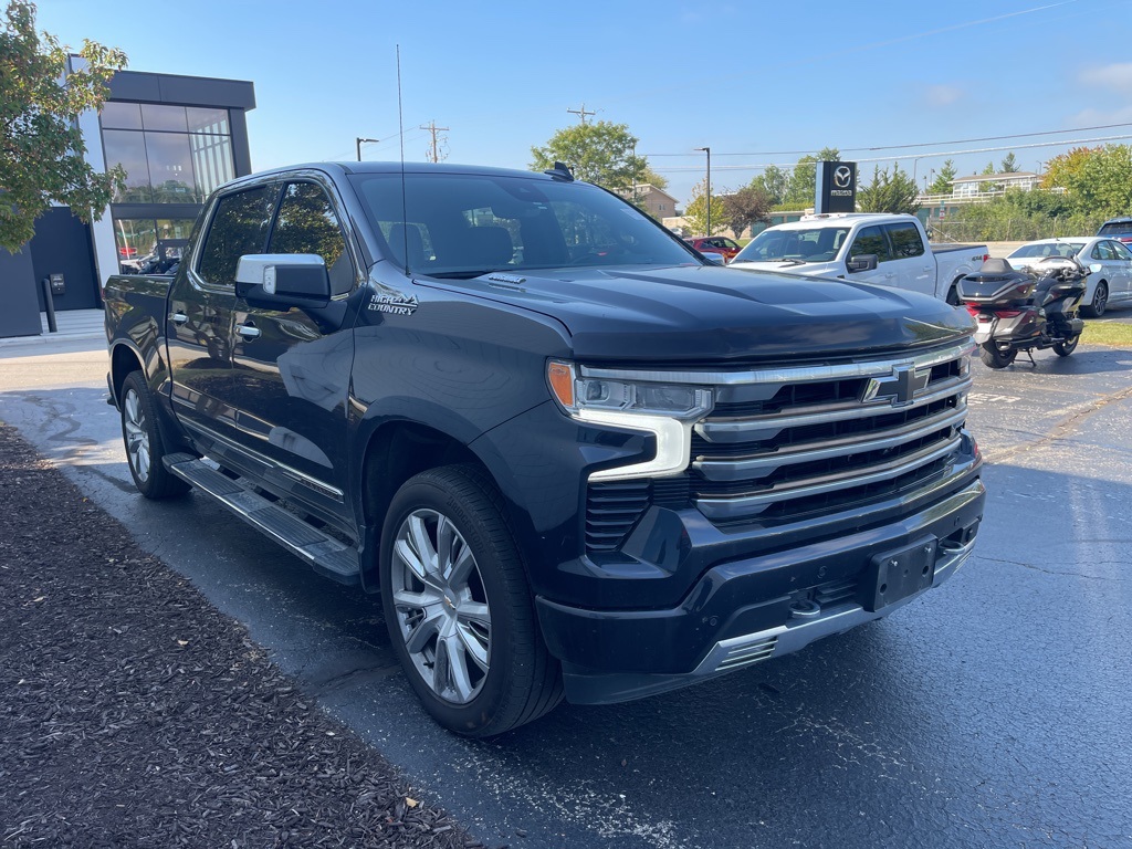 2022 Chevrolet Silverado 1500 High Country photo 4
