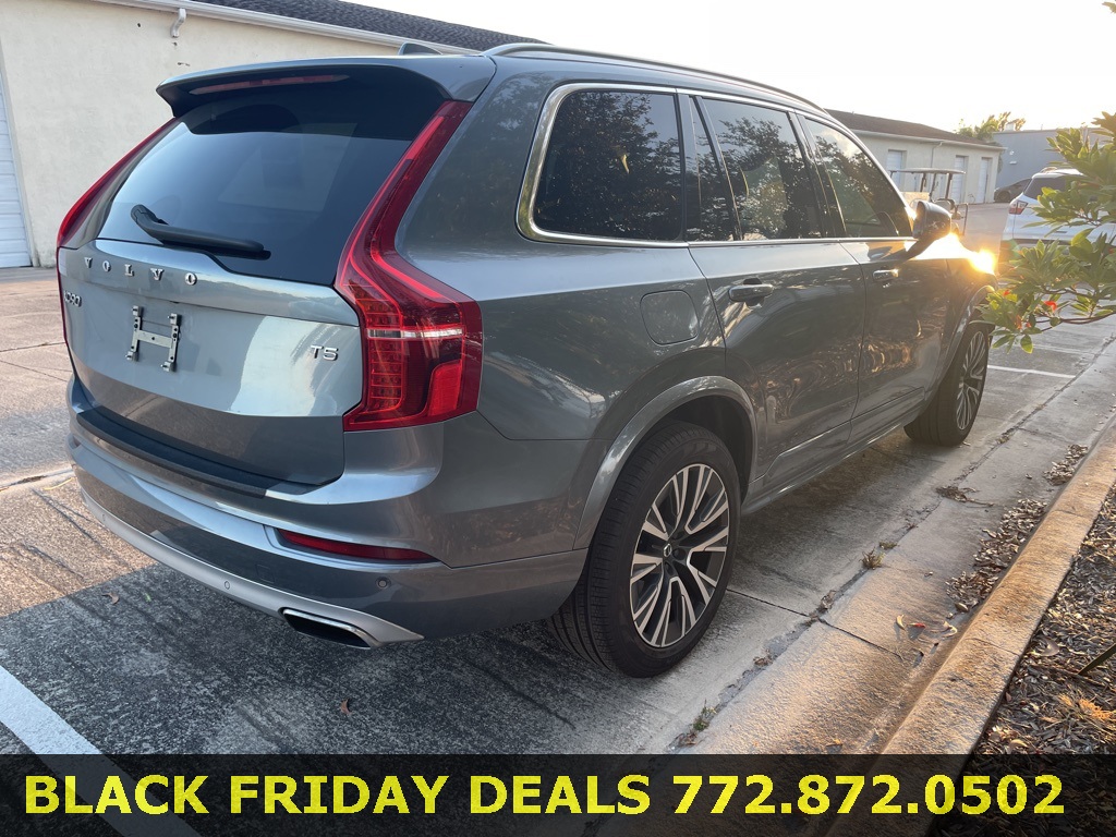 2020 Volvo XC90 T5 Momentum photo 4