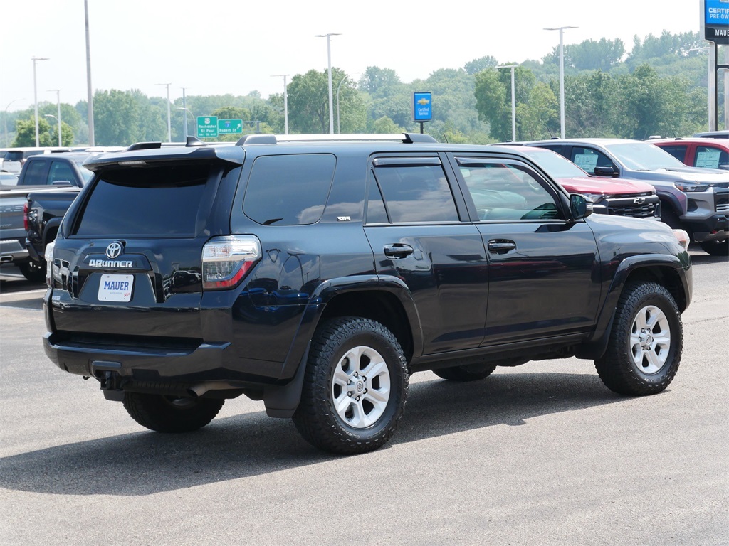 2020 Toyota 4Runner SR5 photo 7