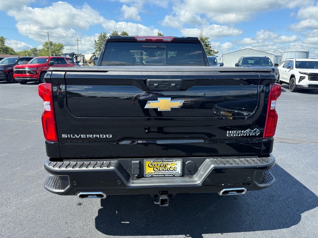 2024 Chevrolet Silverado 1500 High Country photo 4