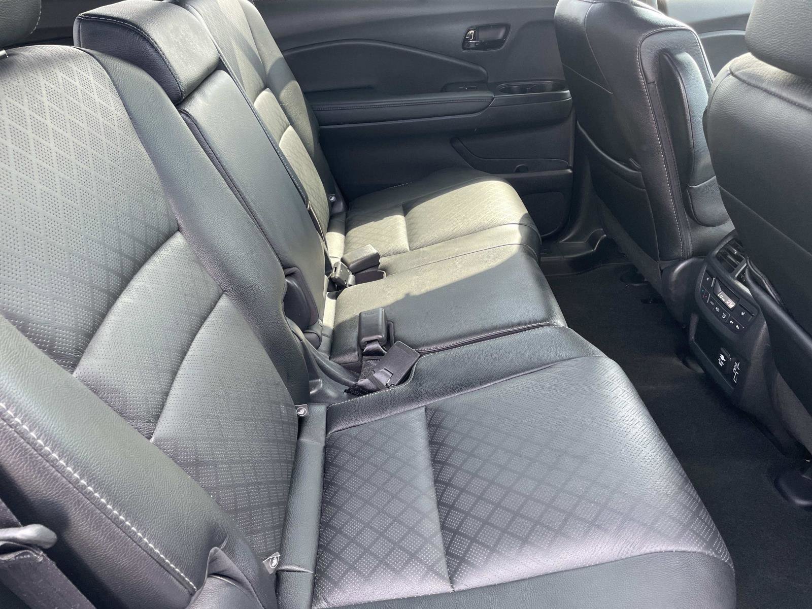 2023 Honda Passport Elite photo 24