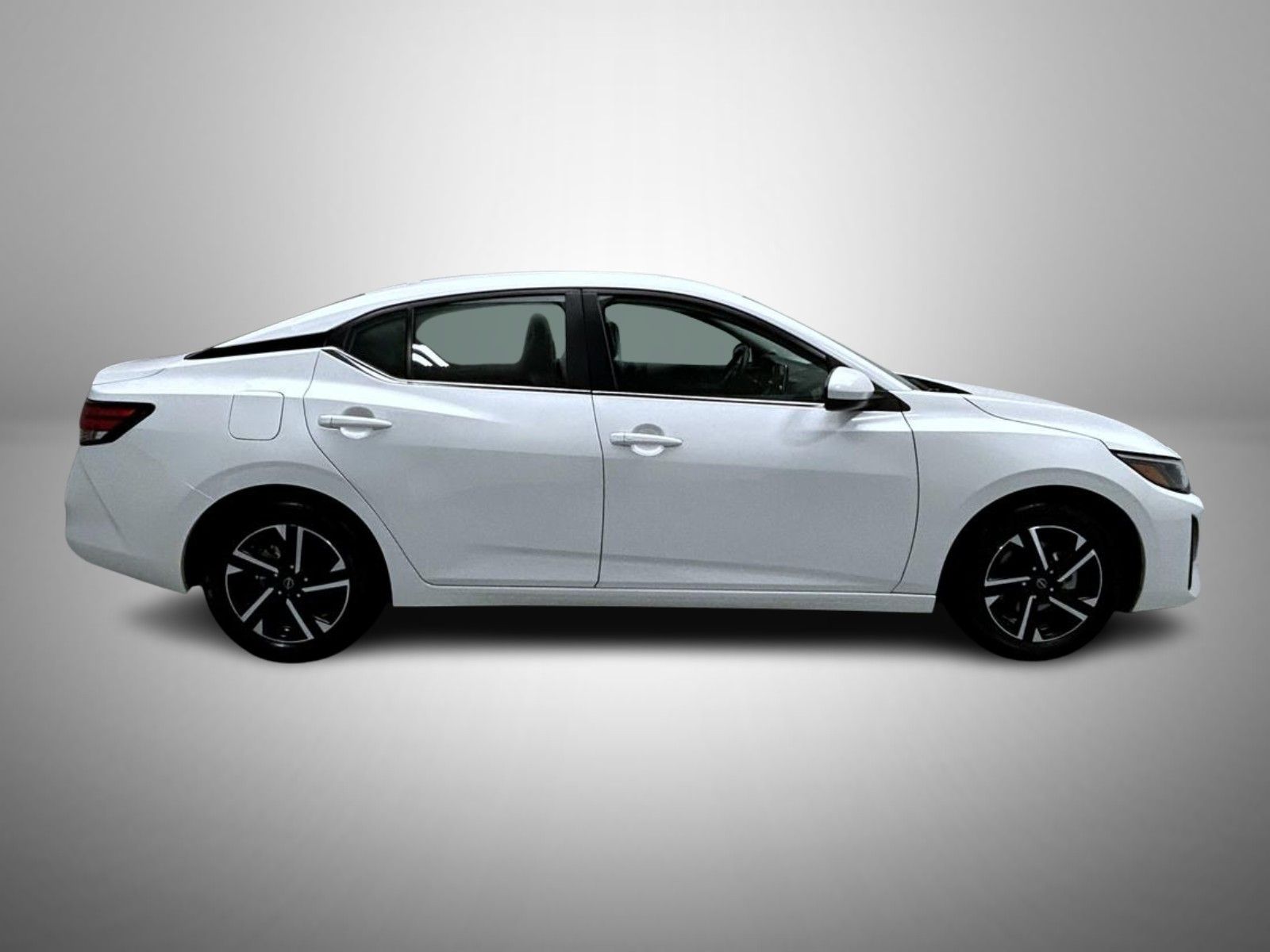 2024 Nissan Sentra SV photo 4