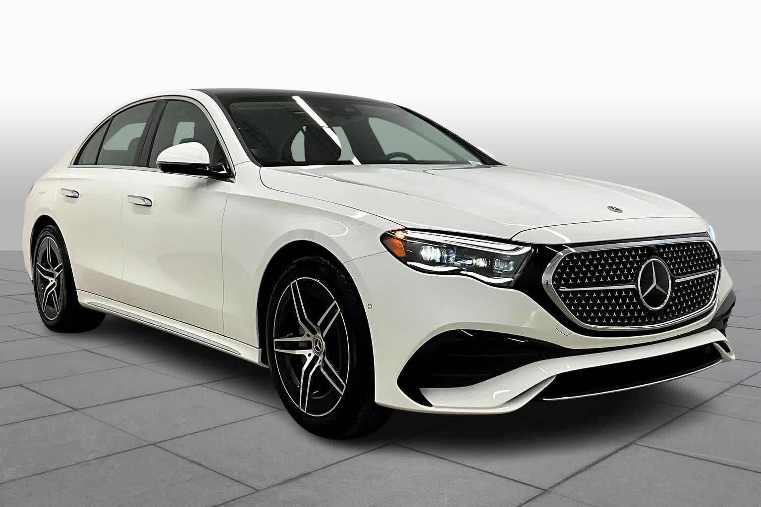 2026 Mercedes Benz E 4MATIC photo 2