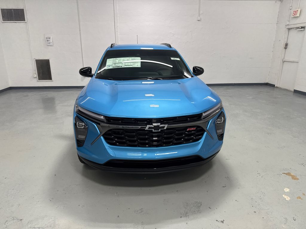 2025 Chevrolet Trax photo 3
