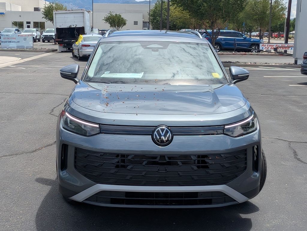 2025 Volkswagen Tiguan S photo 3