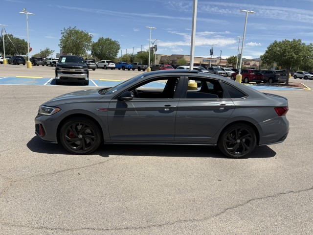 Used 2024 Pure Gray w/Deep Black Roof Volkswagen Autobahn image 23