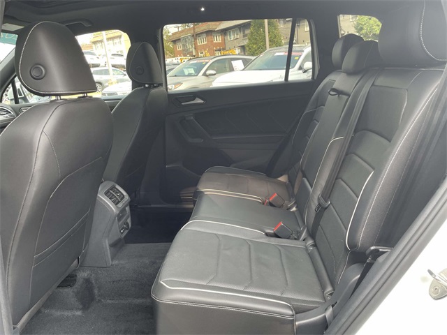 2022 Volkswagen Tiguan SEL Premium R-Line photo 13