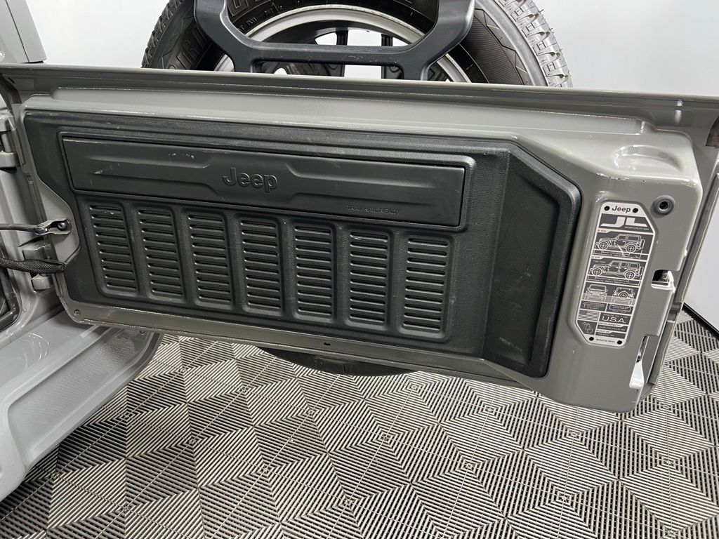 2022 Jeep Wrangler Unlimited Sahara High Altitude 4xe photo 27