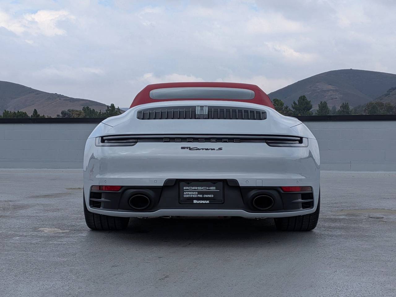 2024 Porsche 911 S photo 10